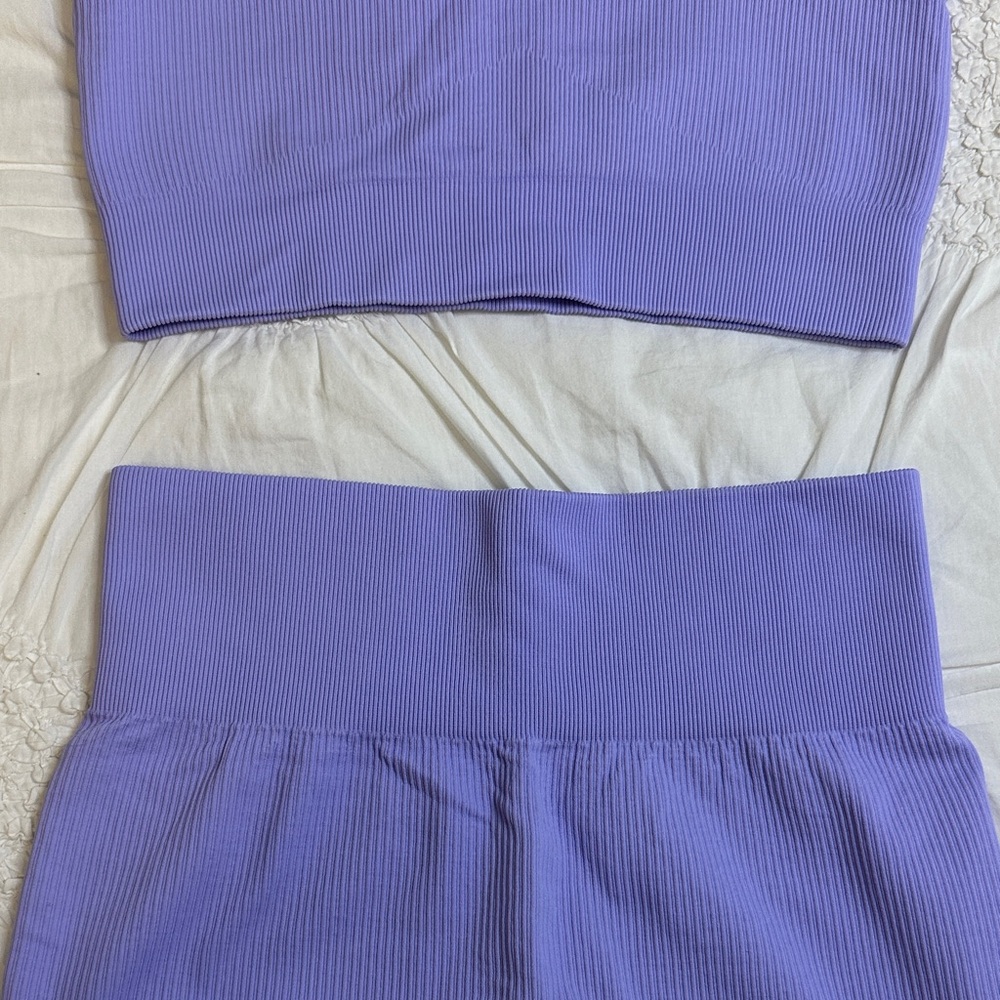 Women’s Amazon Ribbed Workout Set - Picture 3 of 11